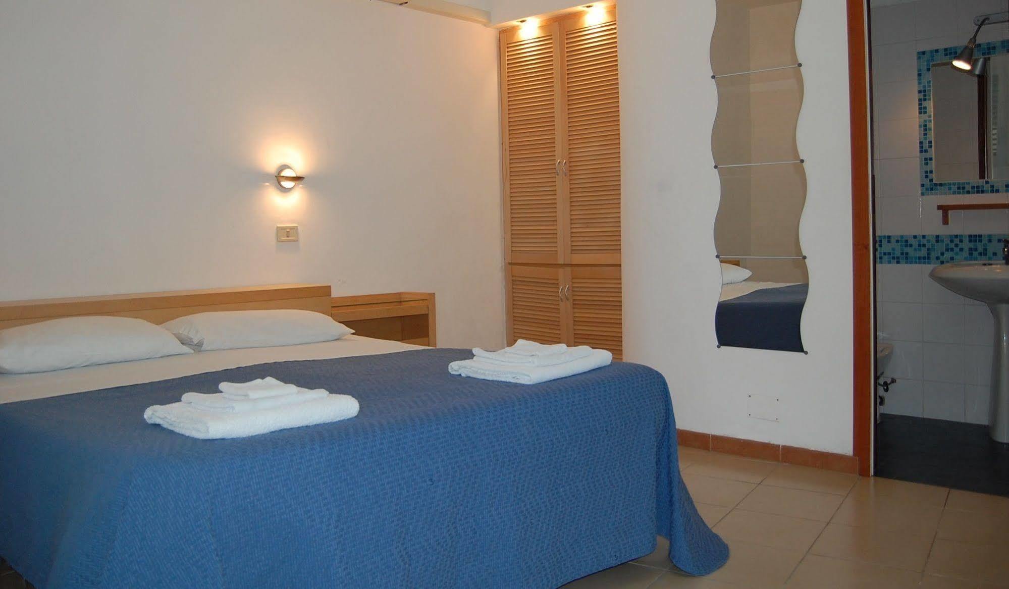 Residence Villaggio Petruso Balestrate Esterno foto